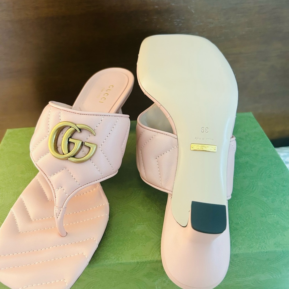 FA Pink Sandals with Elegant Design